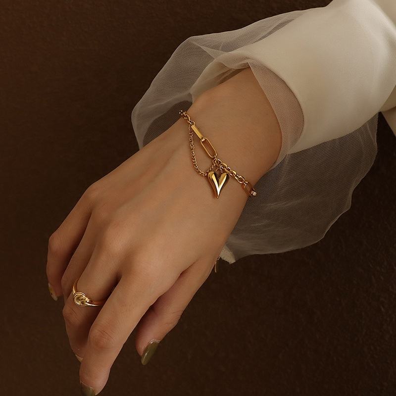 Anti-Tarnish Gold Heart Charm Bracelet – Dainty & Durable Love Jewelry-2