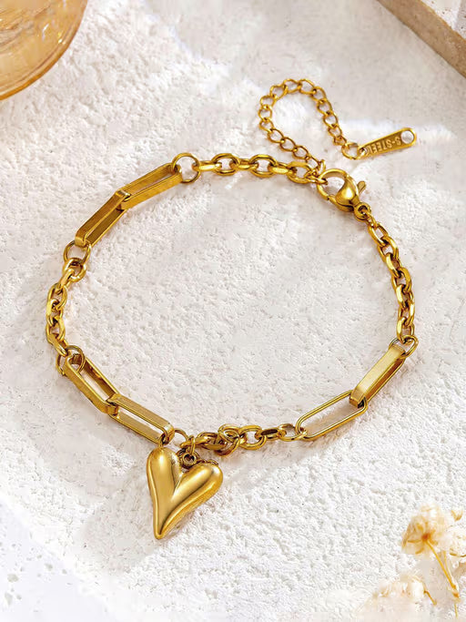 Anti-Tarnish Gold Heart Charm Bracelet – Dainty & Durable Love Jewelry-3
